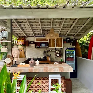 https://blue-waves-balangan-homestay.hotelsseminyak.net